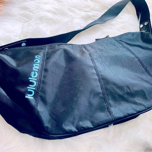 Authentic Vintage Lululemon Bag - Picture 4 of 4